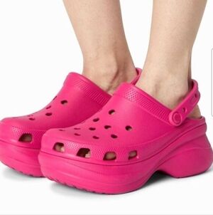 CROCS Bae Clog Platform Pink size 10